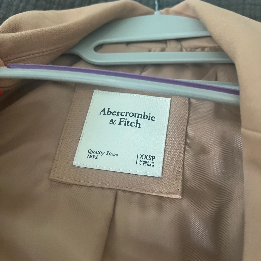 Abercrombie & Fitch Beige Blazer - Picture 3 of 5